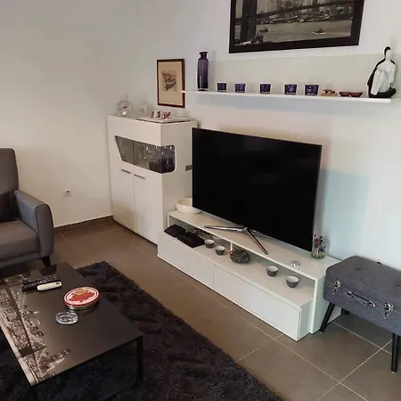 Happy House Apartman *